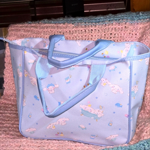 Cinnamoroll Blue PU Leather Purse - Picture 2 of 12